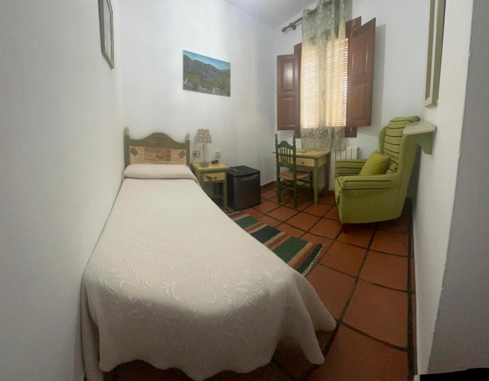 Hostal Rural Las Terrazas De La Alpujarra บูบิยอน ภายนอก รูปภาพ