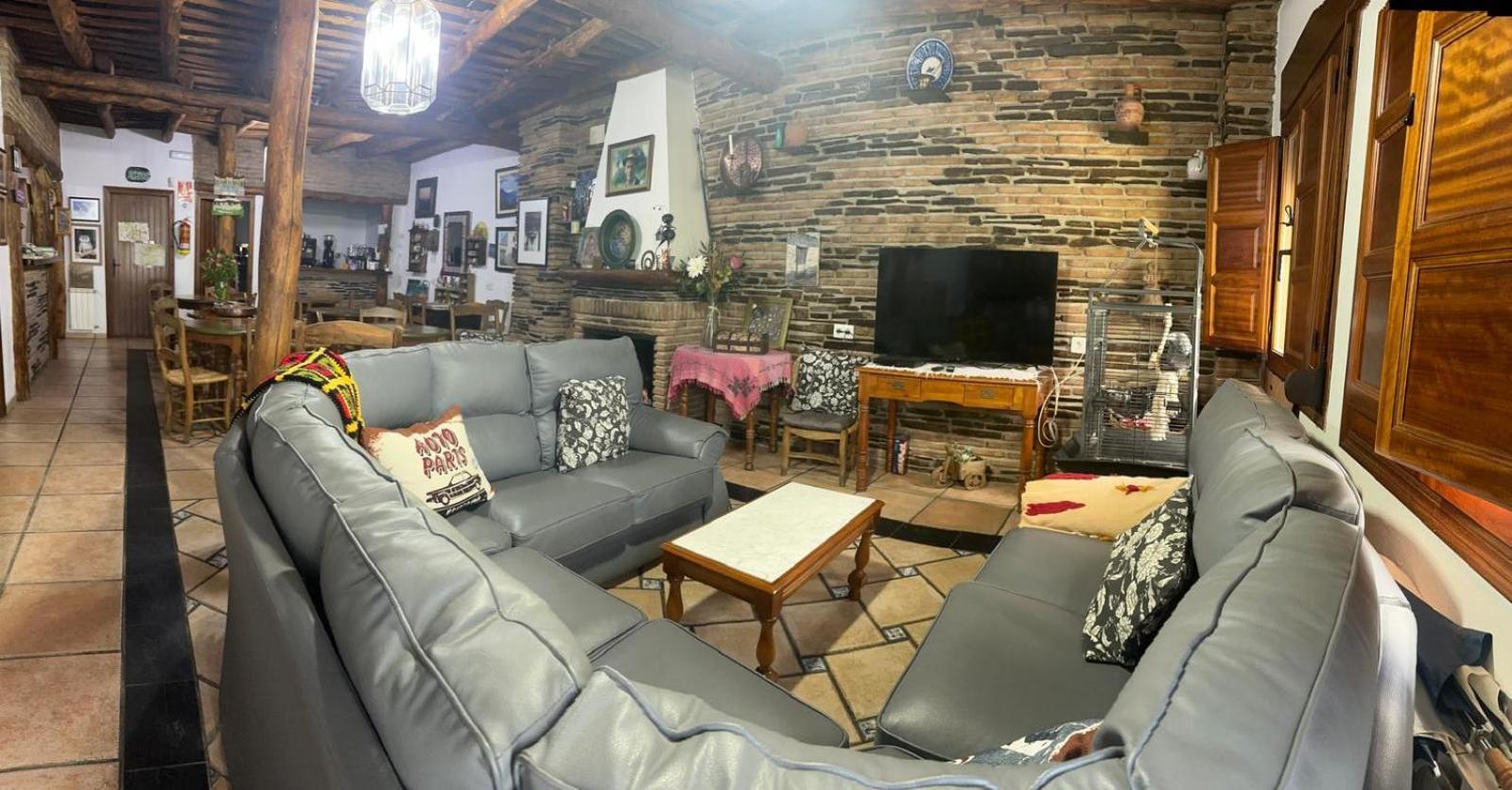 Hostal Rural Las Terrazas De La Alpujarra บูบิยอน ภายนอก รูปภาพ